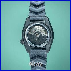 Custom Wristwatch (Seiko Parts dial/movement/strap) 200 m Waterproof
