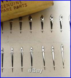 Genuine Omega One Pair Hr/Min Dauphine Hands to Fit Cal. 30t2, 265-269