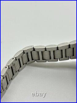 Gucci 9000M Black Dial Date Indicator Quartz Men Not tested For Parts