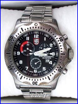 Luminox Men's Series 8100 Diver Professional 200m Chrono Watch PARTS OR REPAIR