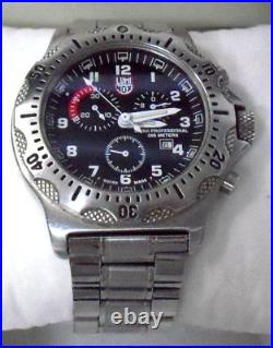 Luminox Men's Series 8100 Diver Professional 200m Chrono Watch PARTS OR REPAIR