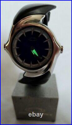 PARTS/REPAIR Oakley Crush 2.0 Watch Blue Face Polished Case