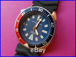 RESTORED SEIKO 7002 7000 With AFTERMARKET COLORED DIAL HANDS MENS WATCH #080260