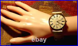 Rare Lovely Vicence Model Watch! 14k Slid Gold Large Type! New Condition