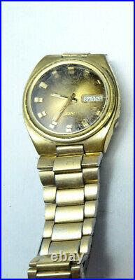 Seiko DX 6106-7619 17 JEWEL 1975 HACKING AUTO WATCH RUNS FOR RESTORATION PARTS