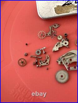 UNIVERSAL GENEVE Cal. 206 lote parts lot vintage hand manual movement watch