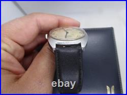 Vintage Universal Genève 1950s Hand-Wind Watch For parts or repair