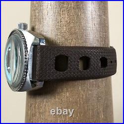 Zodiac Sea Dragon Men Rubber 38mm Analog For Watch Parts Or Repair Only 7 1/2