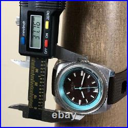 Zodiac Sea Dragon Men Rubber 38mm Analog For Watch Parts Or Repair Only 7 1/2